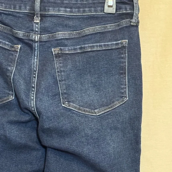 B-251 Old Navy‎ Rockstar High Rise Super Skinny Distressed Cropped Blue Jeans - Picture 10 of 14